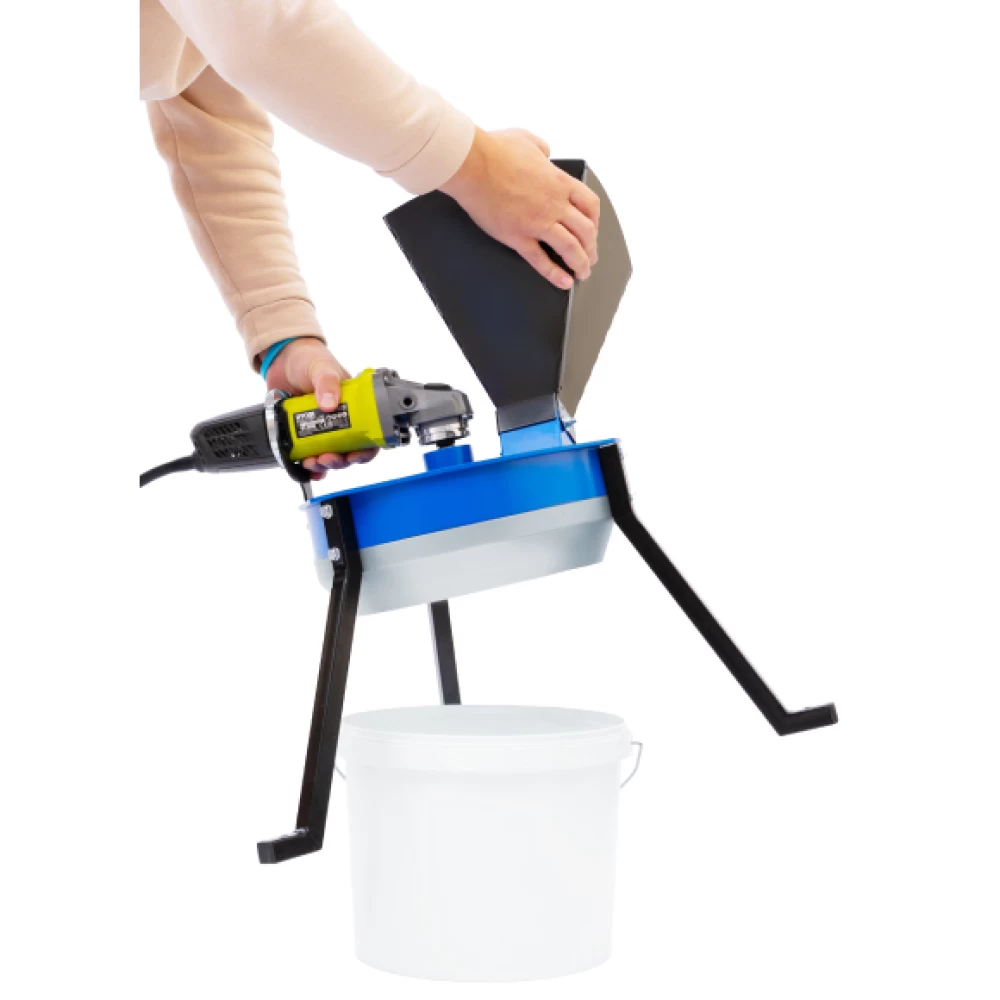 Фото Выгрузная воронка для веткоизмельчителя "Дачный" на болгарку (3)