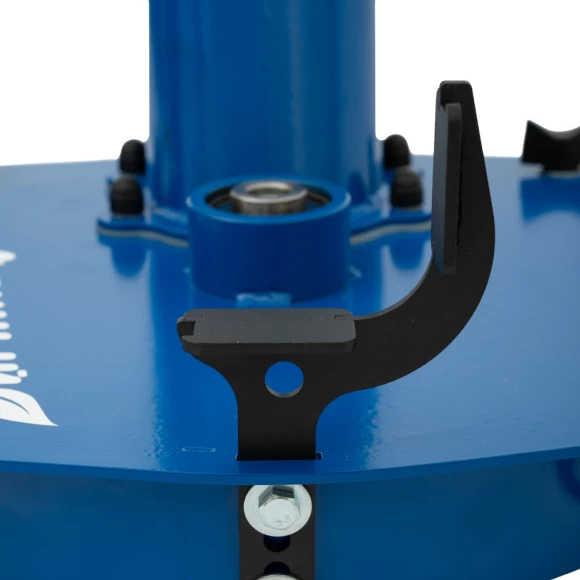 instrumenty/sadovyj-inventar/izmelchitel-yablok-dachnyj-na-ushm-20