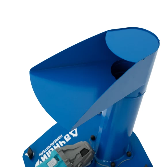 instrumenty/sadovyj-inventar/izmelchitel-yablok-dachnyj-na-ushm-20