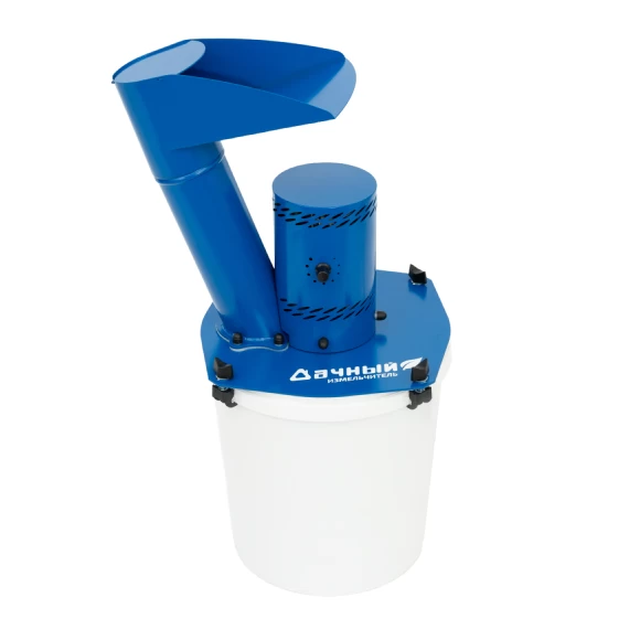 instrumenty/sadovyj-inventar/izmelchiteli-vetok/izmelchitel-yablok-s-elektrodvigatelem